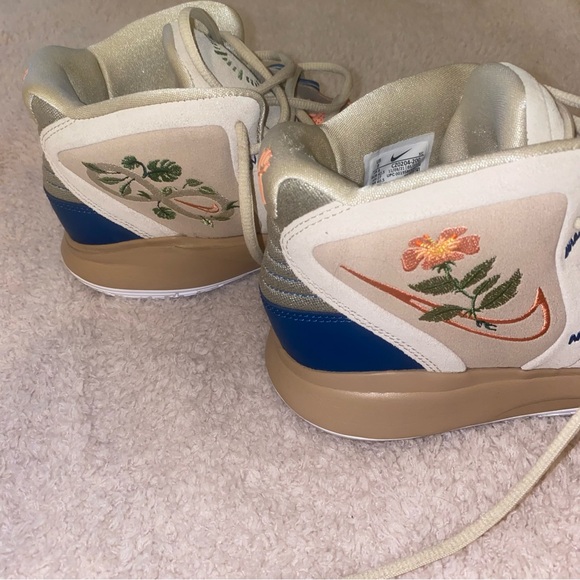 2022 Kyrie Infinity Basketball Sneakers - Picture 3 of 7